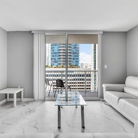 The Club At Brickell Bay Luxury Suites Miami Buitenkant foto