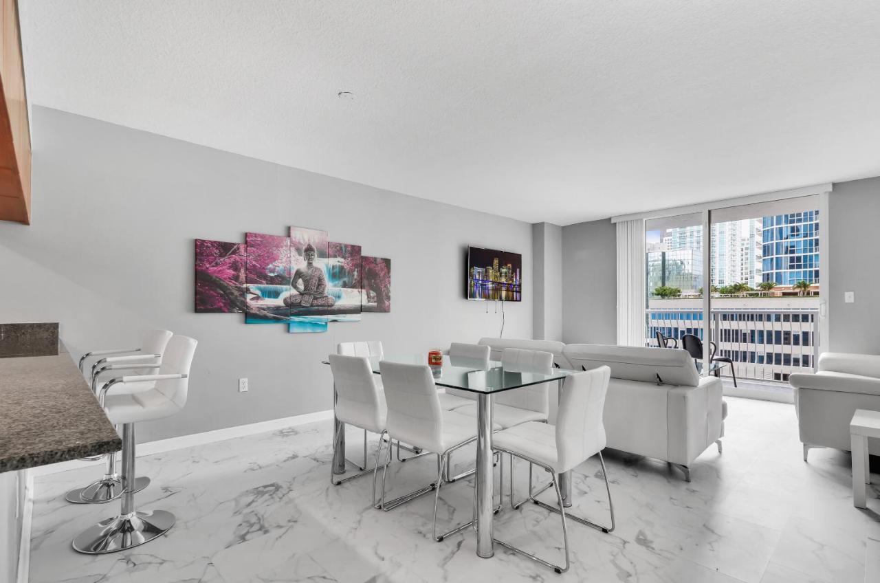 The Club At Brickell Bay Luxury Suites Miami Buitenkant foto