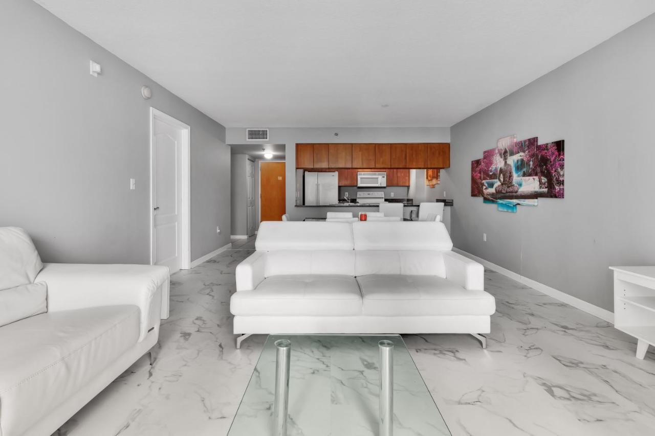The Club At Brickell Bay Luxury Suites Miami Buitenkant foto