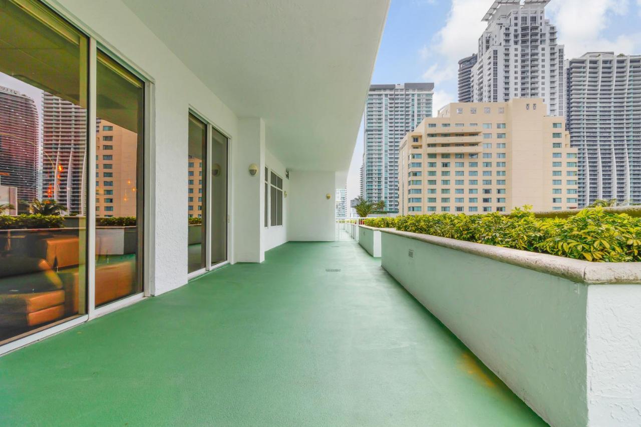 The Club At Brickell Bay Luxury Suites Miami Buitenkant foto