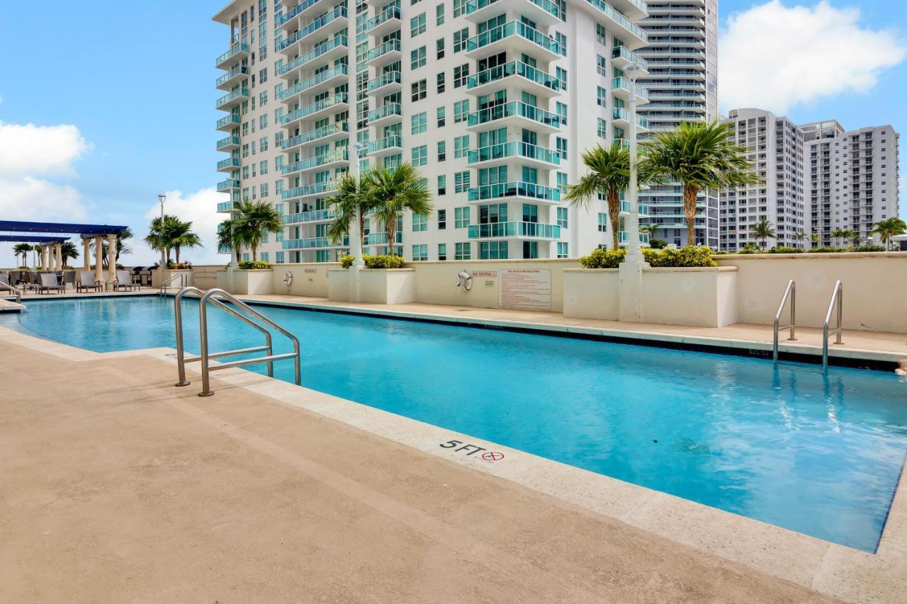 The Club At Brickell Bay Luxury Suites Miami Buitenkant foto