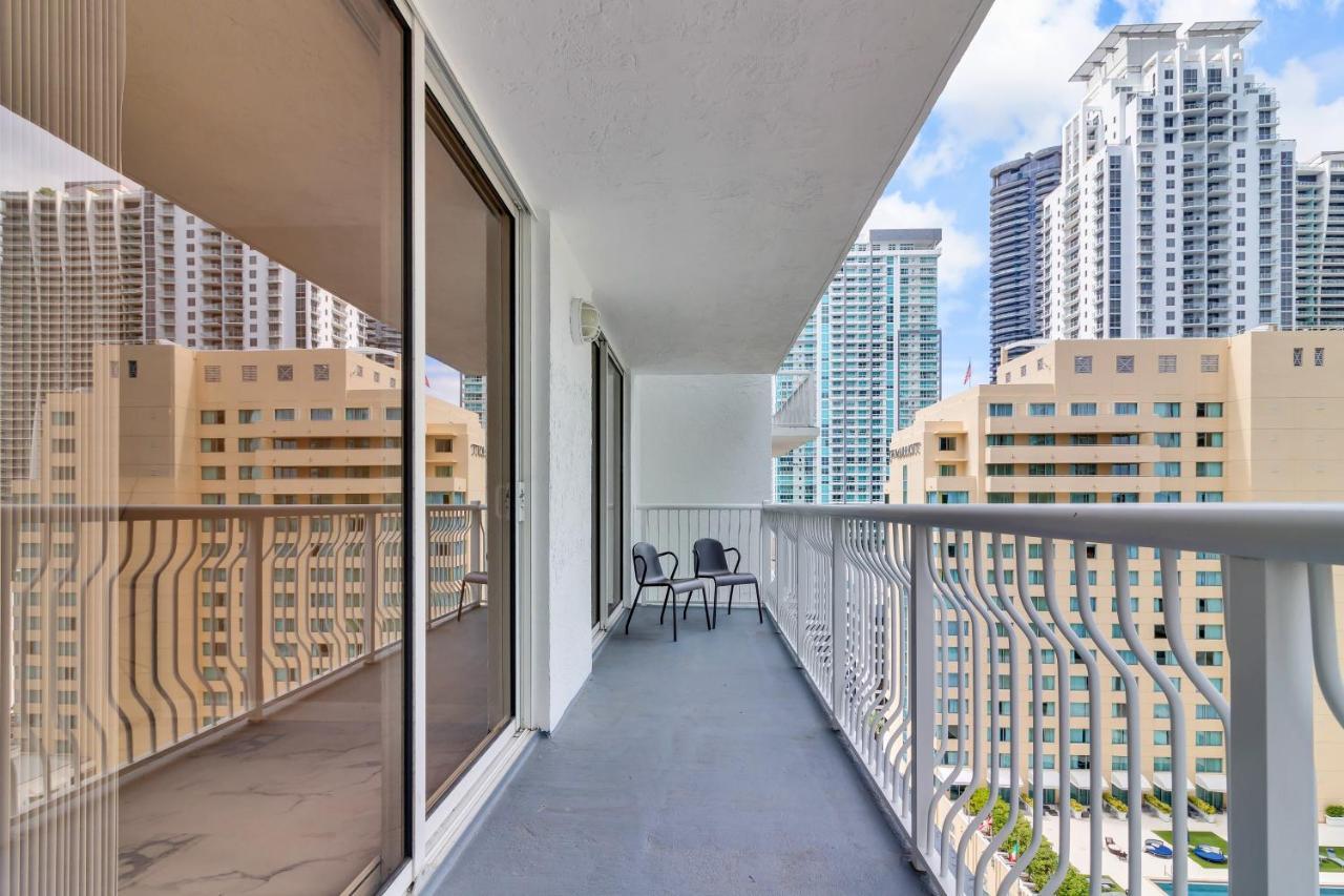 The Club At Brickell Bay Luxury Suites Miami Buitenkant foto