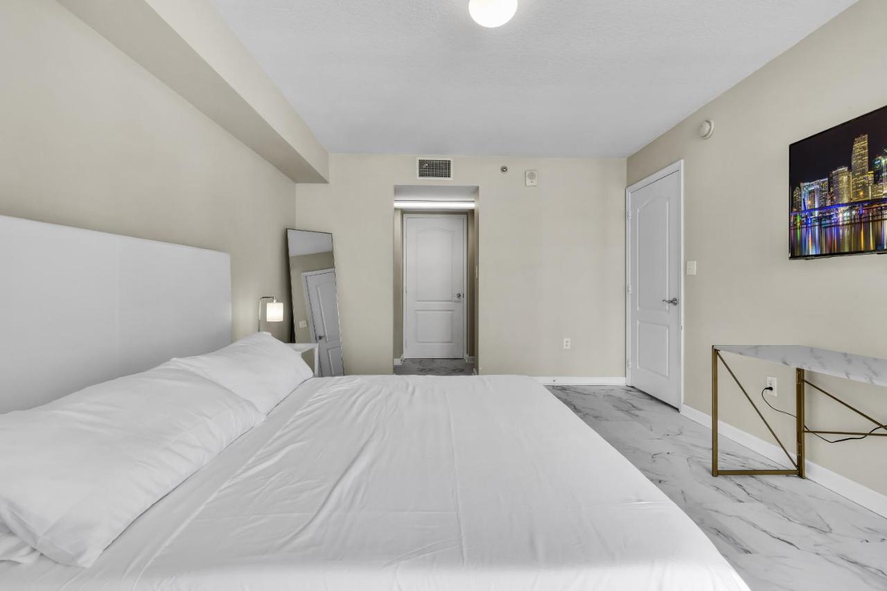 The Club At Brickell Bay Luxury Suites Miami Buitenkant foto